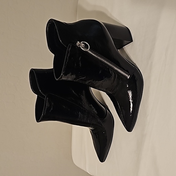 NWOT Nine West Black Patent Bootie - Picture 2 of 4